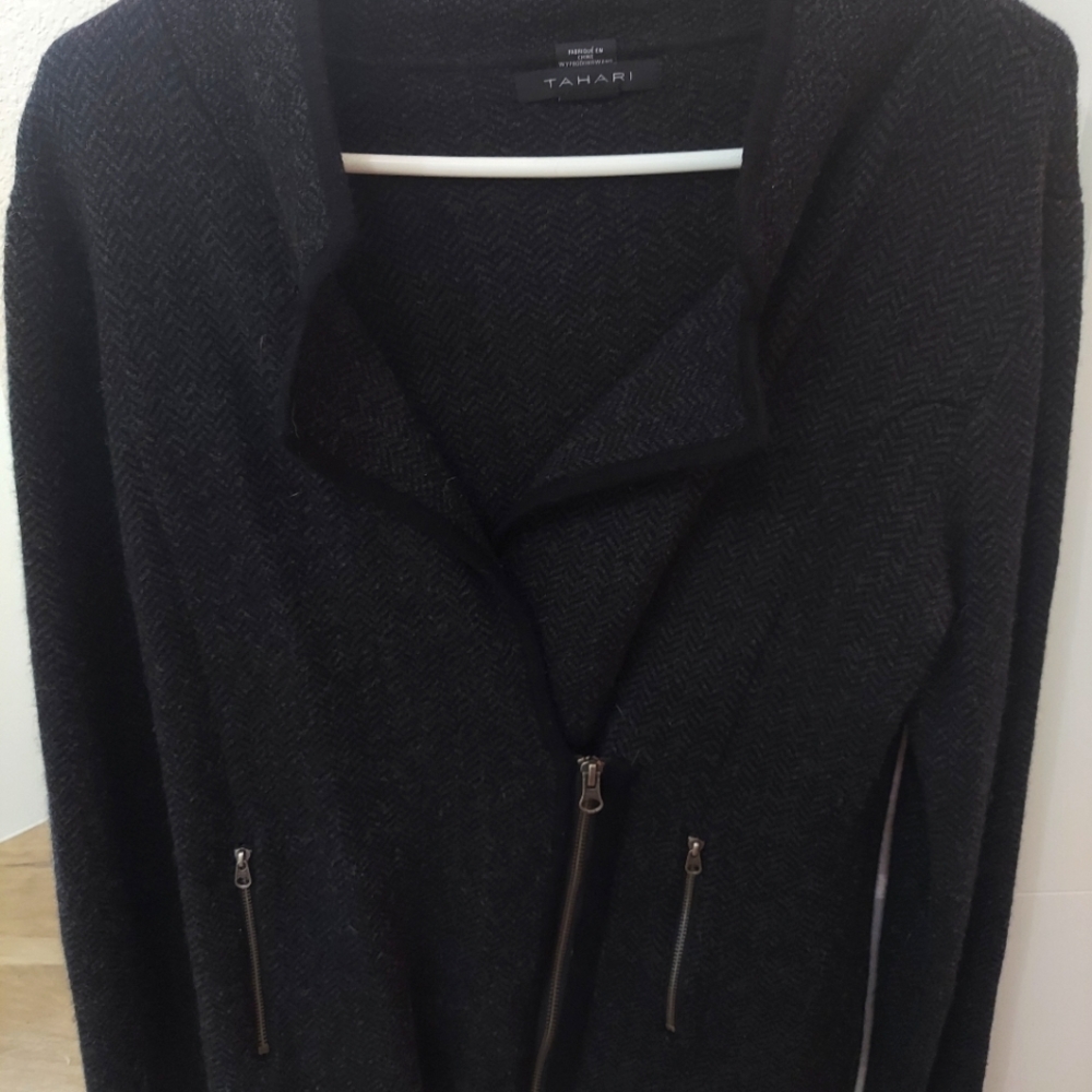 Tahari light jacket